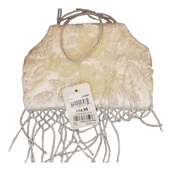 Macy's Women's Ivory Vintage Style Floral Snap Button Beaded Purse Small NWT - Picture 4 of 7